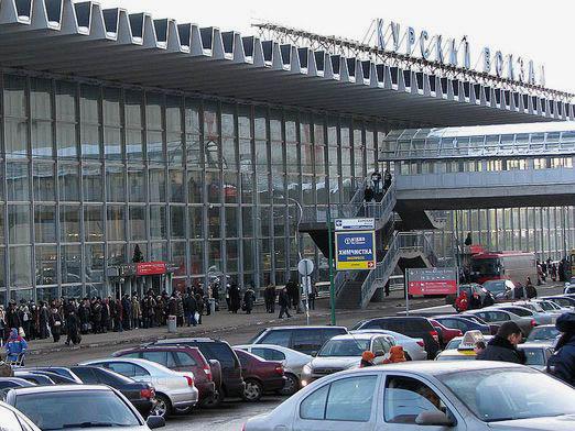 Курский вокзал москва изменения. Курский вокзал Шереметьево. Курский вокзал внизу. Охотиться Курский вокзал. Потолки Курского вокзала.