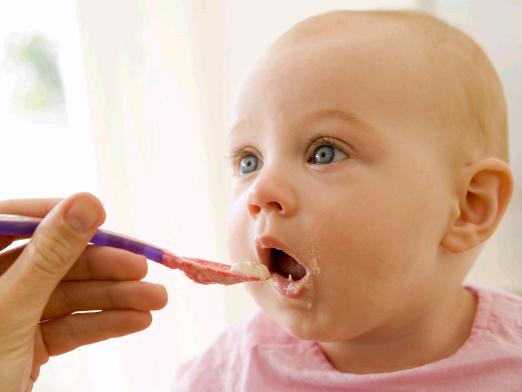 Колко трябва да яде едно дете след 3 месеца?